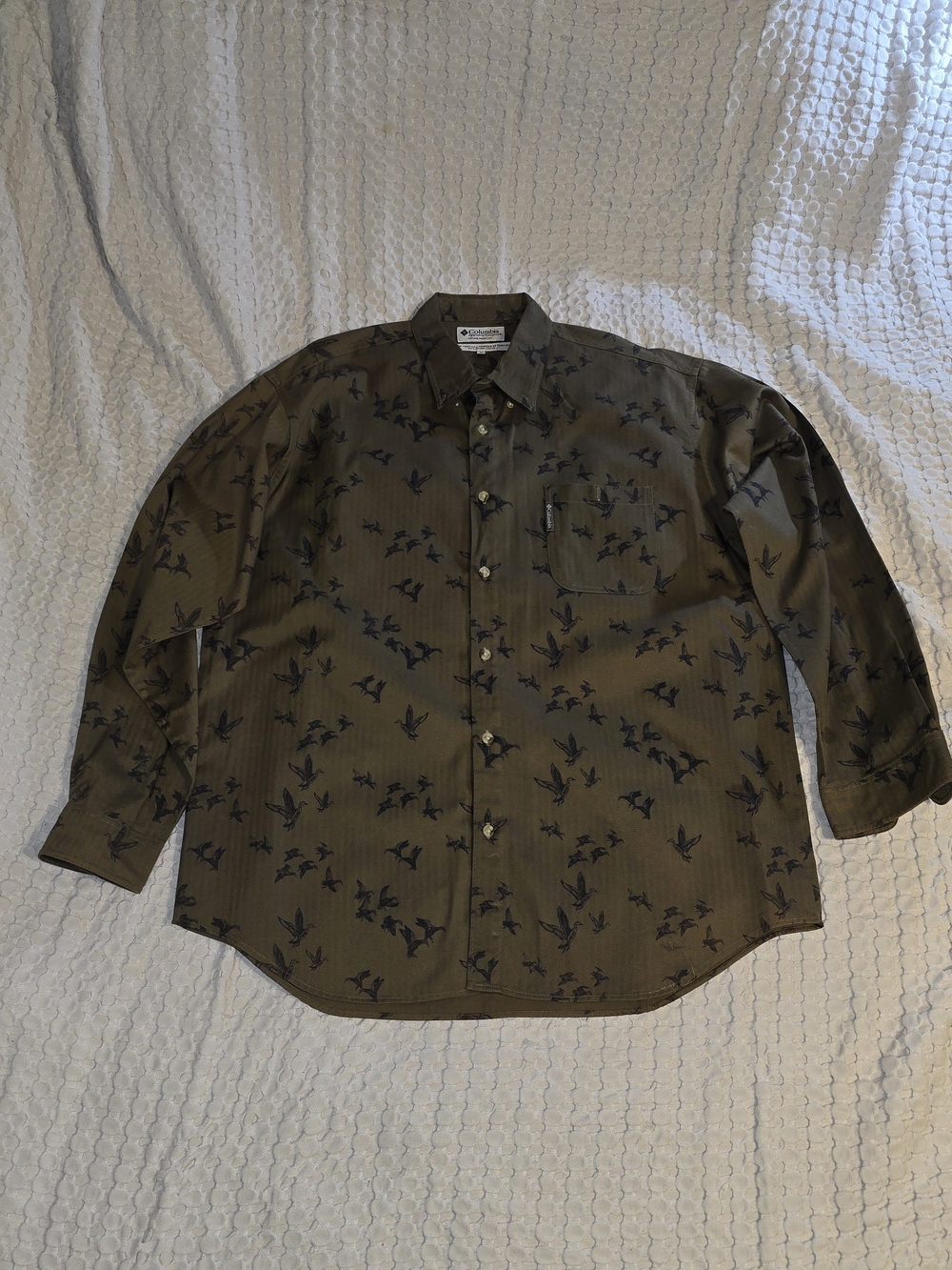 Vintage Columbia Flying Duck Print Shirt Large | Green 90s Cotton Button Down